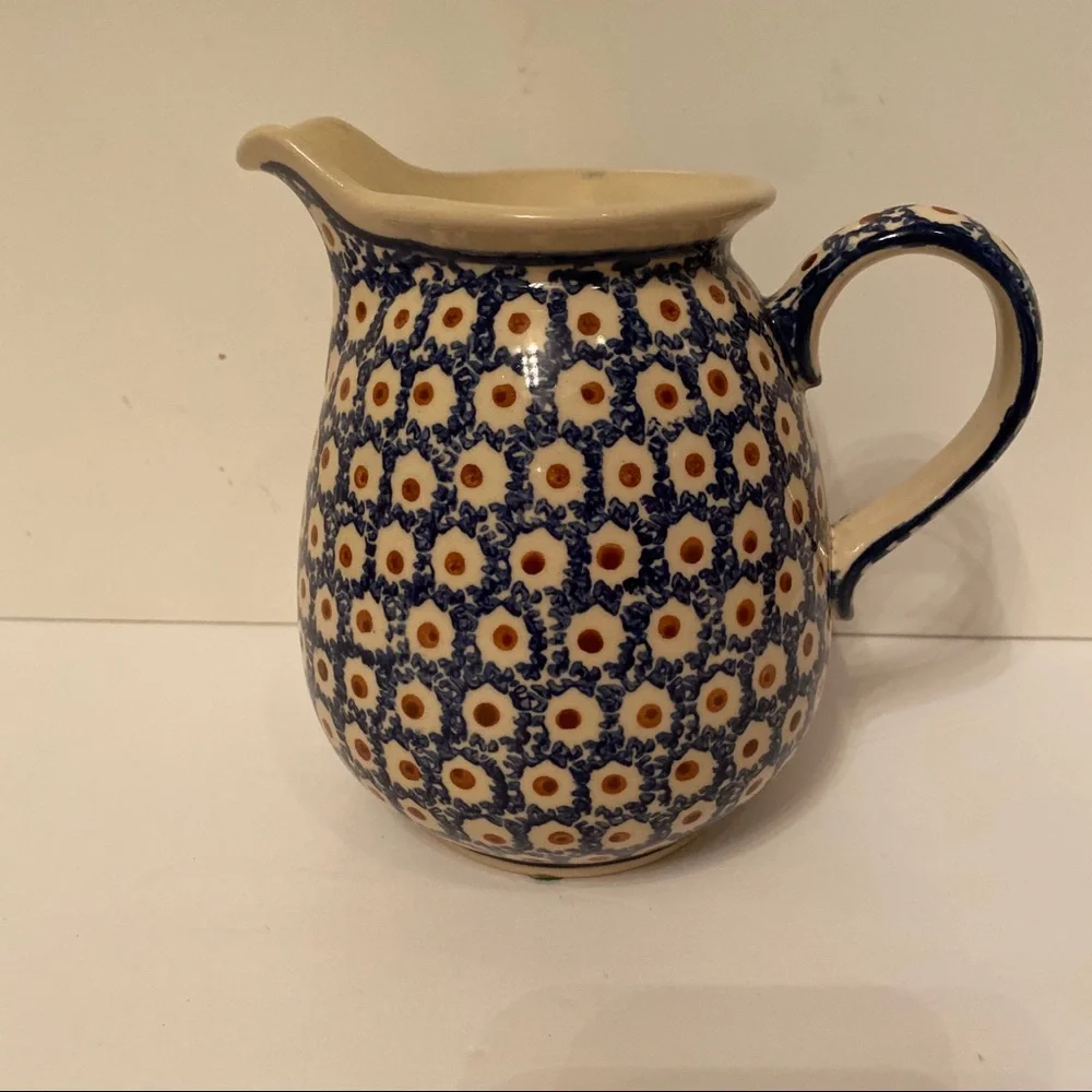 POLISH POTTERY VINTAGE PITCHER BLUE WHITE POLAND HANDMADE HOME DINING SERVEWARE